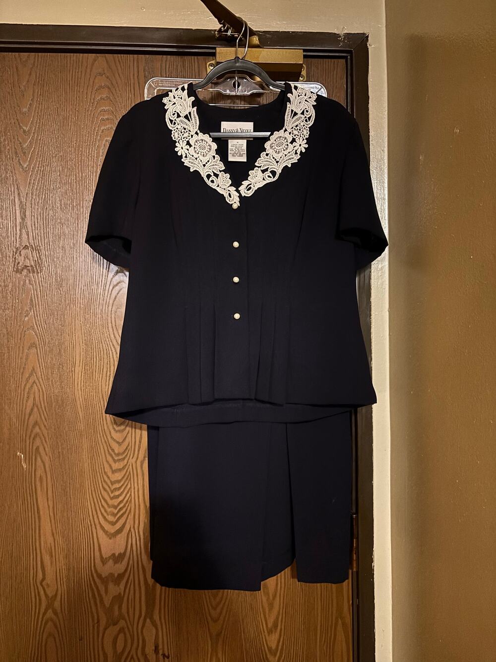 NWOT Vintage Danny & Nicole Navy Lace Modest Office Professional Fall Skirt Suit